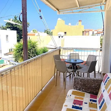 Tranquil Super 1br Near Harbour Апартаменты