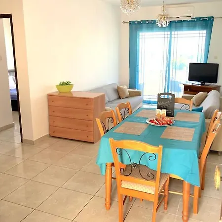 דירה Tranquil Super 1br Near Harbour *